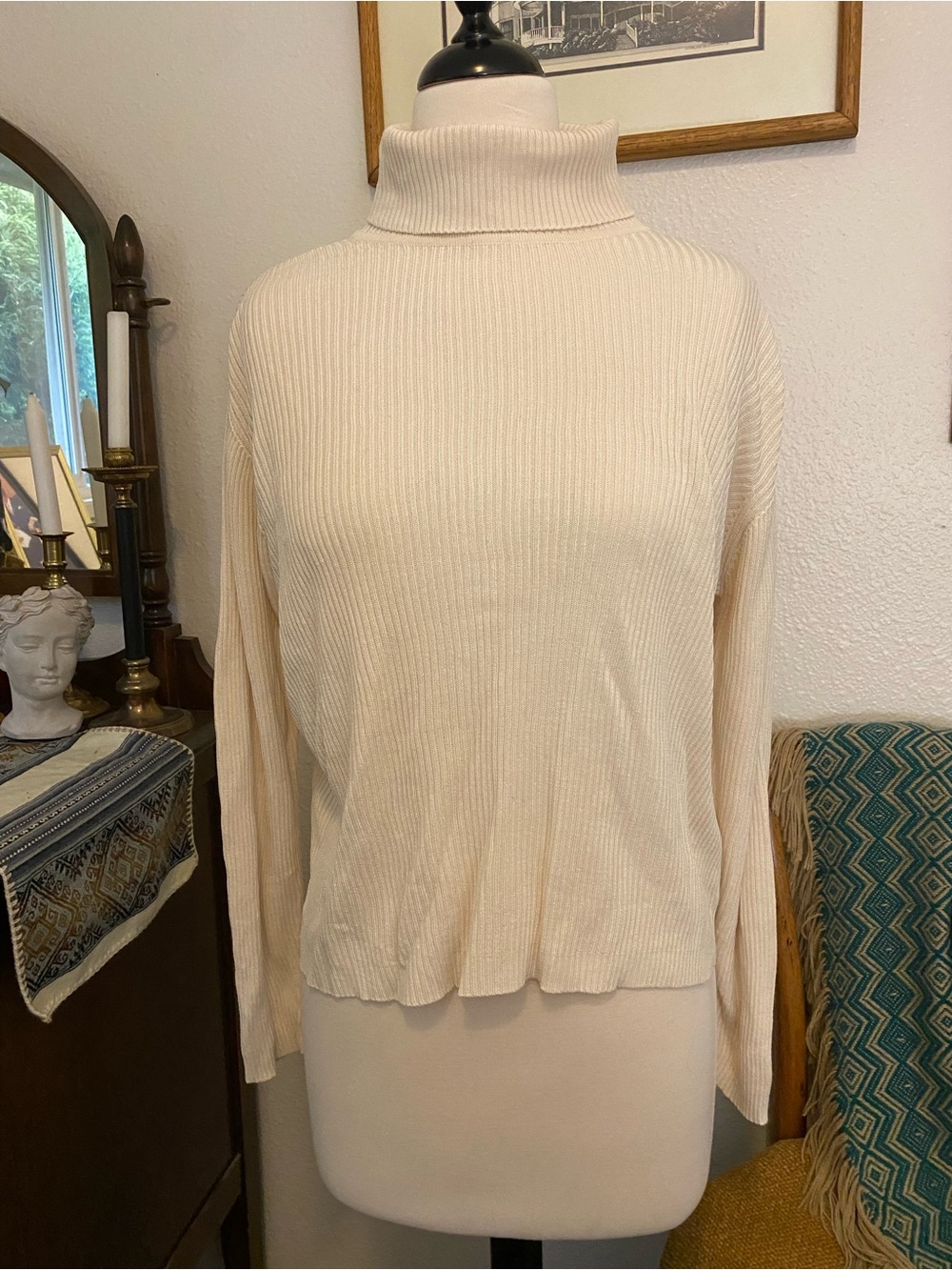 Vintage Preview Collection Cream Ribbed Turtleneck Sweater